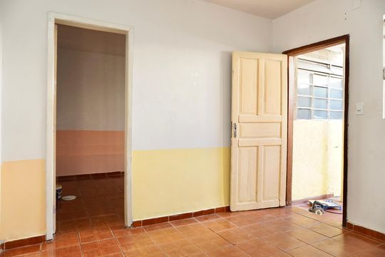 Sala  de kitnet/studio para alugar com 1 quarto, 50m² em Sagrada Família, Belo Horizonte