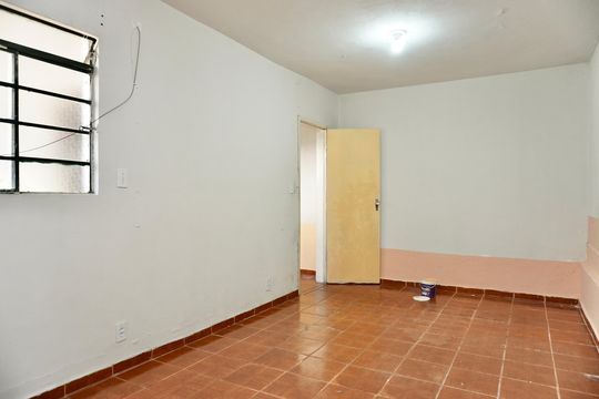 Quarto  de kitnet/studio para alugar com 1 quarto, 50m² em Sagrada Família, Belo Horizonte