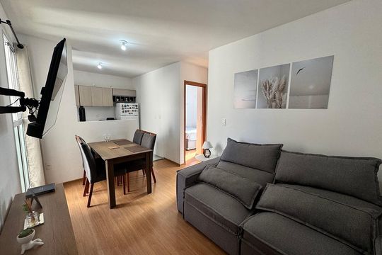 Sala de apartamento para alugar com 2 quartos, 40m² em Jansen, Gravataí