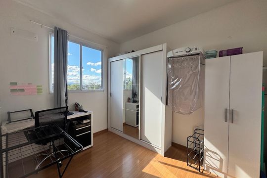 Quarto de apartamento para alugar com 2 quartos, 40m² em Jansen, Gravataí