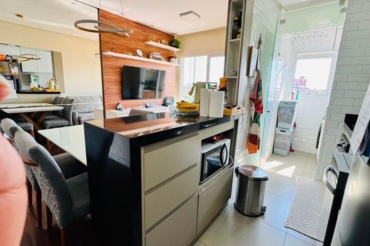 Cozinha de apartamento à venda com 2 quartos, 52m² em Santa Terezinha, São Bernardo do Campo