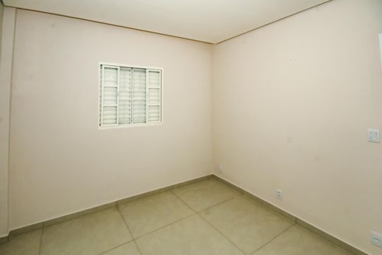 Casa para alugar com 1 quarto, 57m² em Itamarati, Belo Horizonte