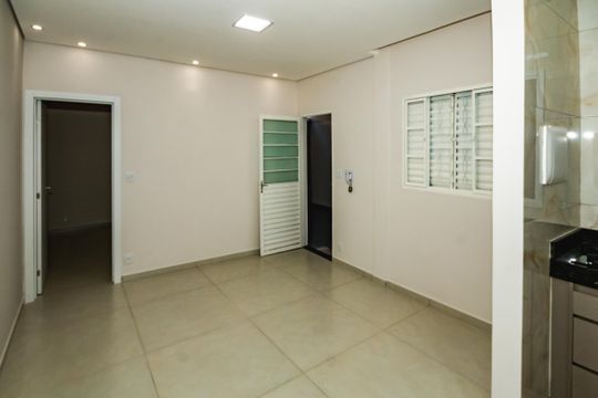Casa para alugar com 1 quarto, 57m² em Itamarati, Belo Horizonte