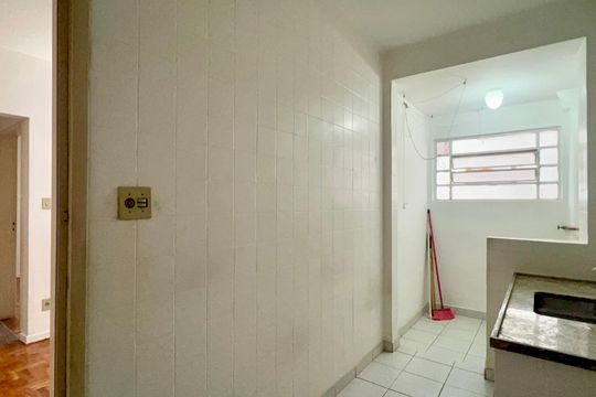 Cozinha de apartamento para alugar com 1 quarto, 60m² em Sumaré, São Paulo
