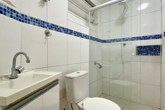 Banheiro de apartamento para alugar com 1 quarto, 60m² em Sumaré, São Paulo