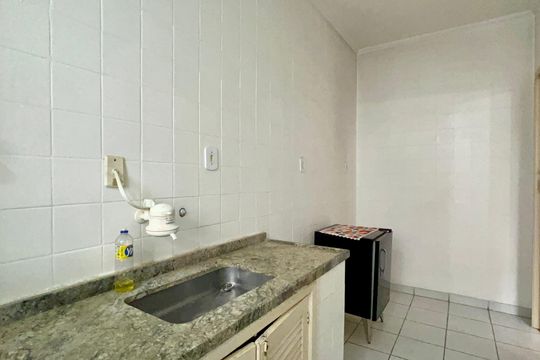 Cozinha de apartamento para alugar com 1 quarto, 60m² em Sumaré, São Paulo