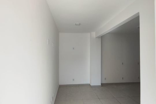 Quarto de kitnet/studio para alugar com 1 quarto, 61m² em Ramos, Rio de Janeiro