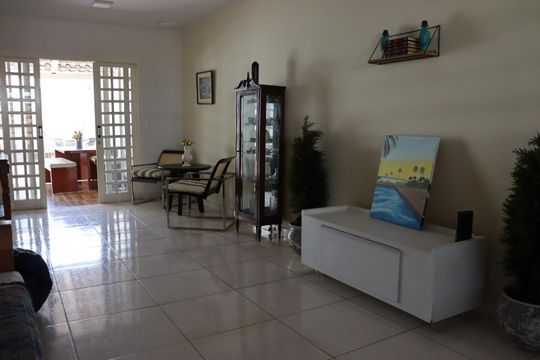 Casa à venda com 3 quartos, 279m² em Jardim América, Goiânia