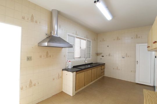 Cozinha de casa para alugar com 6 quartos, 380m² em Saraiva, Uberlândia