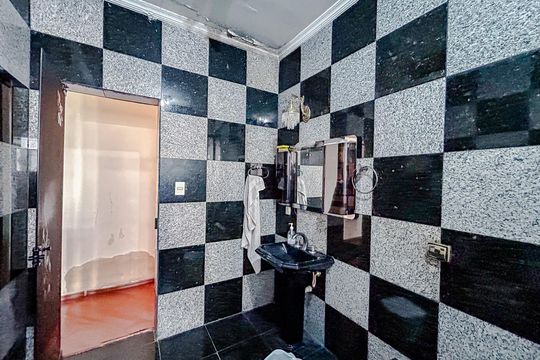 Banheiro de casa à venda com 3 quartos, 275m² em Chácara Califórnia, São Paulo