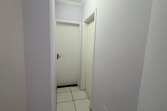 Corredor de casa à venda com 2 quartos, 70m² em Cidade Dutra, São Paulo
