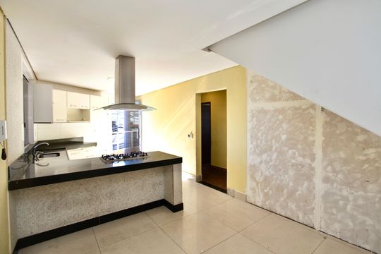 Casa para alugar com 3 quartos, 92m² em Industrial Itau, Contagem