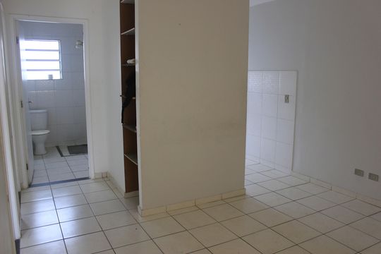 Sala  de apartamento para alugar com 2 quartos, 48m² em Vila Sadokim, Guarulhos