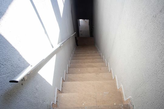 Escada de casa para alugar com 2 quartos, 45m² em Campanário, Diadema