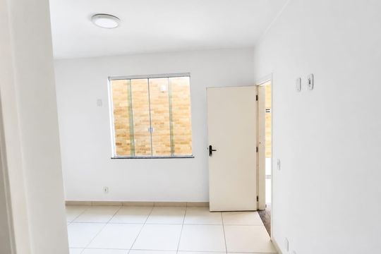 Sala de kitnet/studio para alugar com 1 quarto, 25m² em Ramos, Rio de Janeiro
