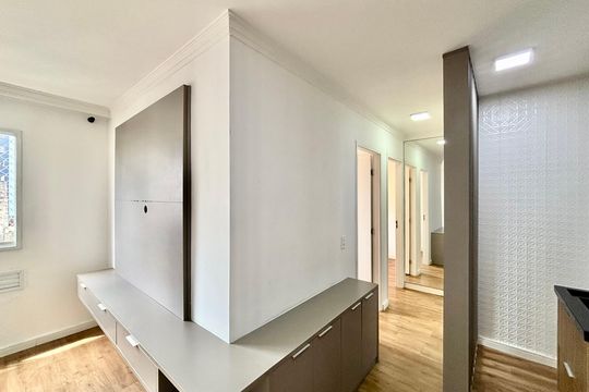 Cozinha de apartamento à venda com 2 quartos, 40m² em Jardim Helena, São Paulo