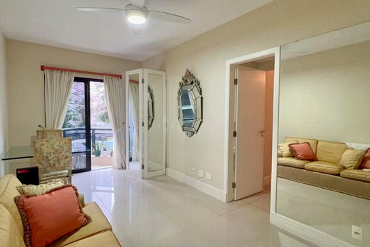 Apartamento para alugar com 1 quarto, 42m² em Cerqueira César, São Paulo