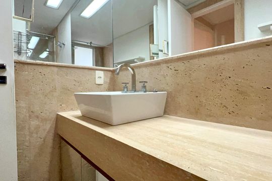 Banheiro da Suíte de apartamento para alugar com 1 quarto, 42m² em Cerqueira César, São Paulo