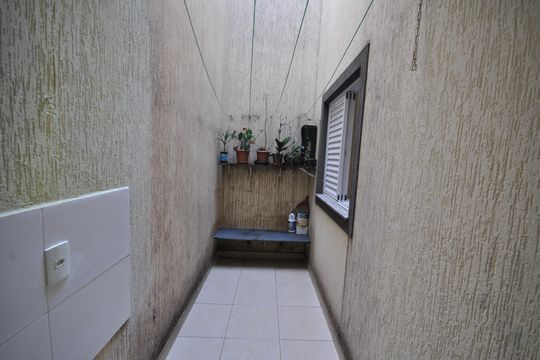 Área de serviço de casa de condomínio à venda com 2 quartos, 60m² em Parque Vitoria, São Paulo