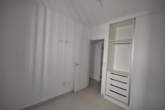 Quarto 1 de casa de condomínio à venda com 2 quartos, 60m² em Parque Vitoria, São Paulo