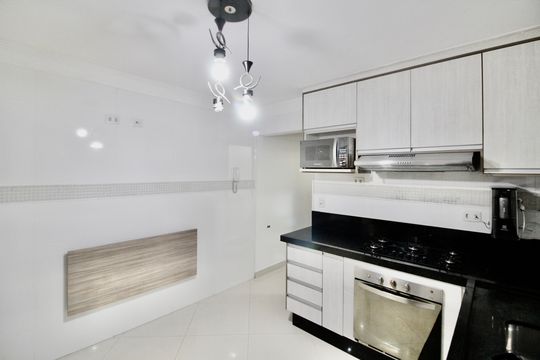 Cozinha de casa para alugar com 3 quartos, 180m² em Conjunto Residencial José Bonifácio, São Paulo