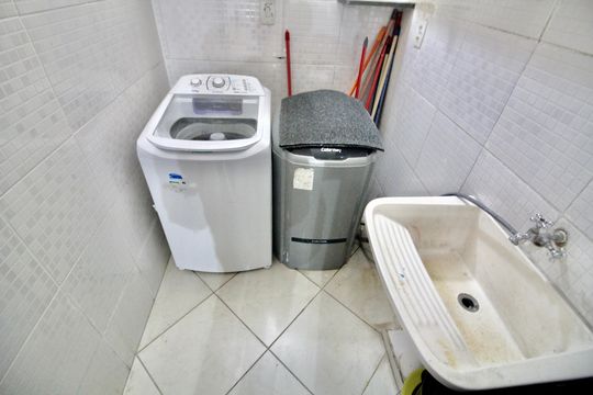 Área de Serviço de casa para alugar com 3 quartos, 180m² em Conjunto Residencial José Bonifácio, São Paulo