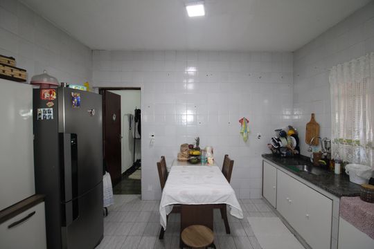 Cozinha de casa à venda com 4 quartos, 150m² em Jardim Peri, São Paulo