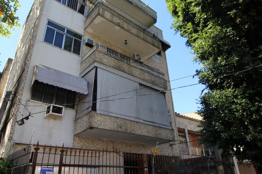 Fachada do Prédio de apartamento à venda com 2 quartos, 65m² em Brás de Pina, Rio de Janeiro