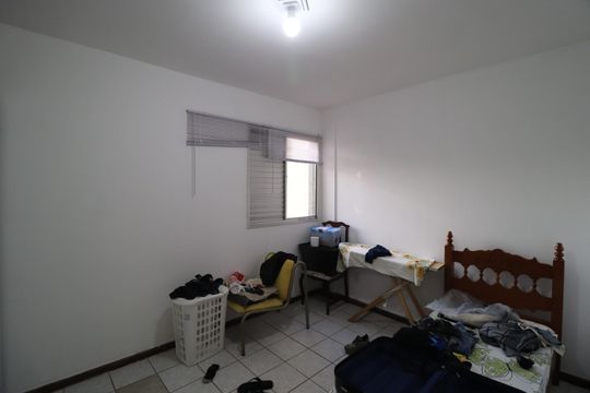 Quarto 2 de apartamento para alugar com 3 quartos, 104m² em Daniel Fonseca, Uberlândia