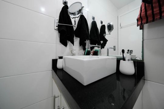 Banheiro de apartamento à venda com 2 quartos, 47m² em Engenheiro Goulart, São Paulo