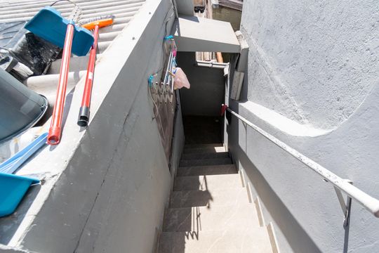 Escada da Kitnet de casa à venda com 2 quartos, 140m² em Parque Jabaquara, São Paulo