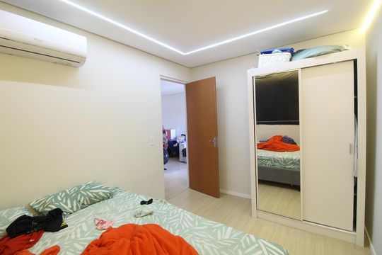 Quarto 2 de apartamento para alugar com 2 quartos, 50m² em Taquara, Rio de Janeiro