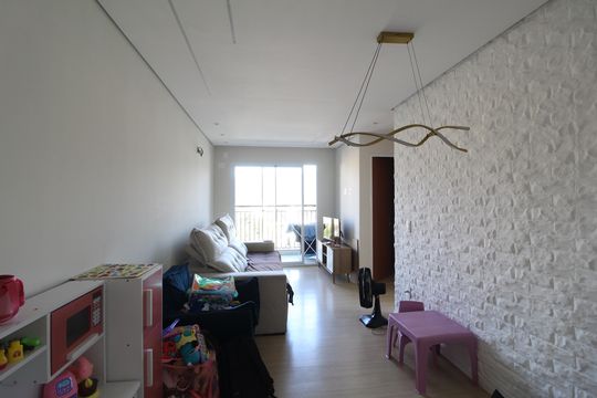 Apartamento para alugar com 2 quartos, 50m² em Taquara, Rio de Janeiro