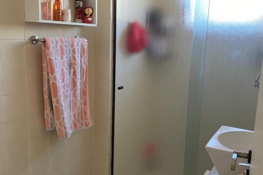 Banheiro de apartamento à venda com 2 quartos, 55m² em Bosque da Saúde, São Paulo