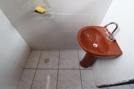 Banheiro  de casa para alugar com 1 quarto, 45m² em Planalto Verde, Ribeirão Preto