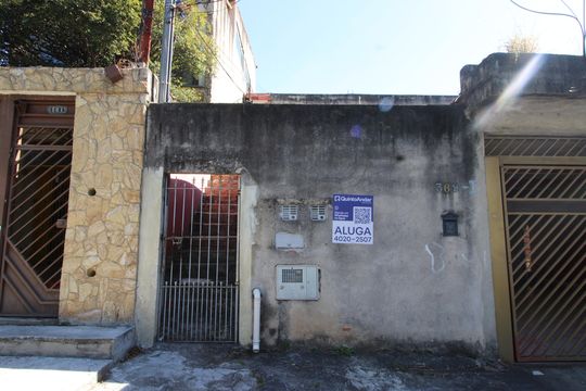 Fachada de casa para alugar com 2 quartos, 60m² em Parque Santa Rita, São Paulo