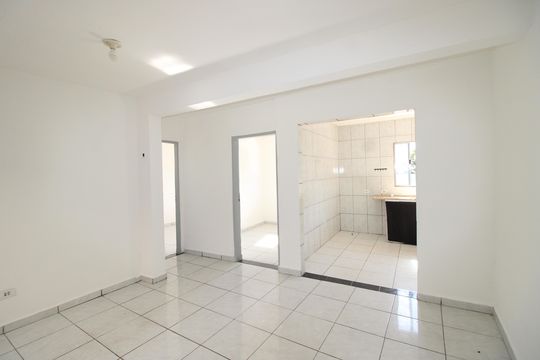 Casa para alugar com 2 quartos, 60m² em Parque Santa Rita, São Paulo