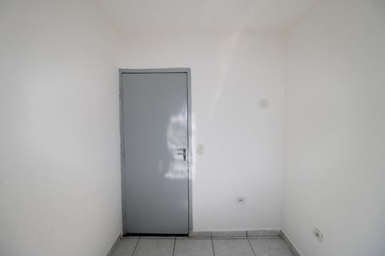 Quarto 1 de casa para alugar com 2 quartos, 60m² em Parque Santa Rita, São Paulo