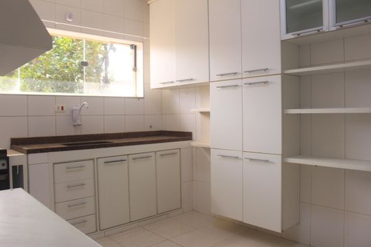Cozinha de casa para alugar com 4 quartos, 282m² em Jardim Sao Caetano, São Caetano do Sul