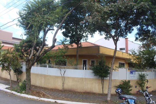 Fachada de casa para alugar com 4 quartos, 282m² em Jardim Sao Caetano, São Caetano do Sul