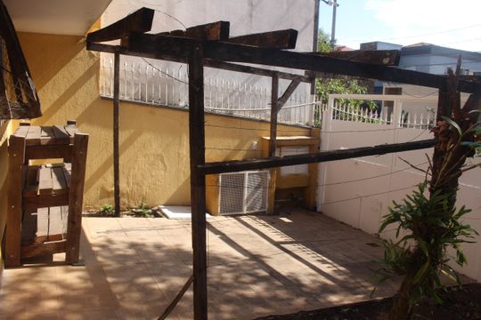 Garagem de casa para alugar com 4 quartos, 282m² em Jardim Sao Caetano, São Caetano do Sul