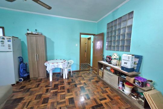 Sala de apartamento à venda com 2 quartos, 92m² em Navegantes, Porto Alegre