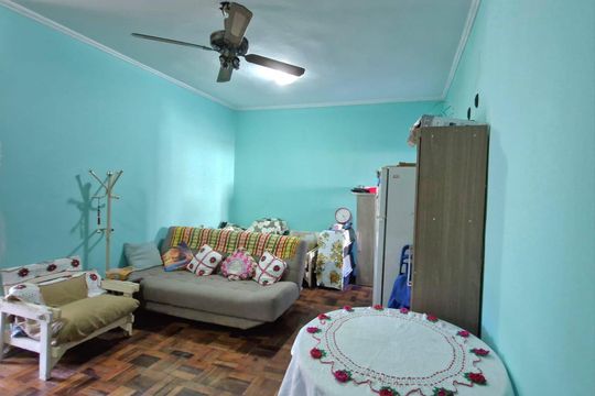 Apartamento à venda com 2 quartos, 92m² em Navegantes, Porto Alegre