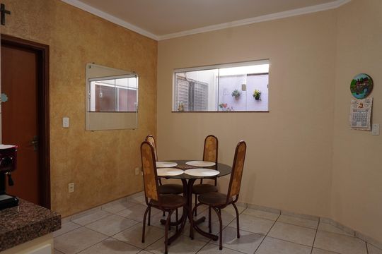 Casa para alugar com 2 quartos, 250m² em Parque Fehr, São Carlos