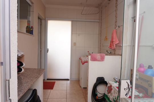Casa para alugar com 2 quartos, 250m² em Parque Fehr, São Carlos