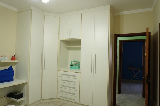 Casa para alugar com 2 quartos, 250m² em Parque Fehr, São Carlos