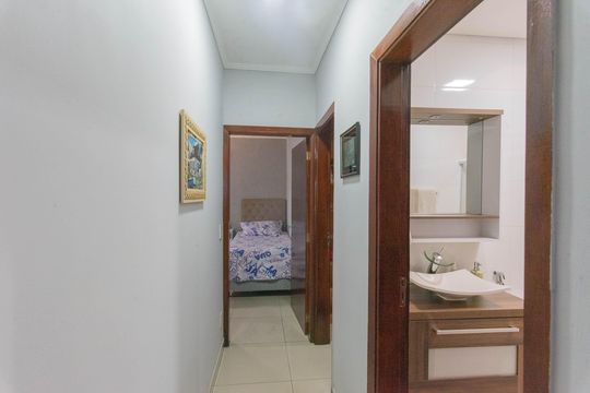 Corredor de casa à venda com 2 quartos, 127m² em Vila Perseu Leite de Barros, Campinas