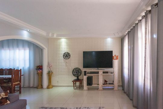 Casa à venda com 2 quartos, 127m² em Vila Perseu Leite de Barros, Campinas