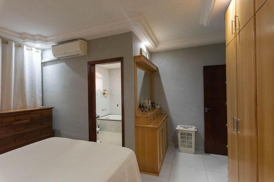 Suíte de casa à venda com 2 quartos, 127m² em Vila Perseu Leite de Barros, Campinas