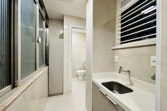 Apartamento para alugar com 3 quartos, 110m² em Copacabana, Rio de Janeiro